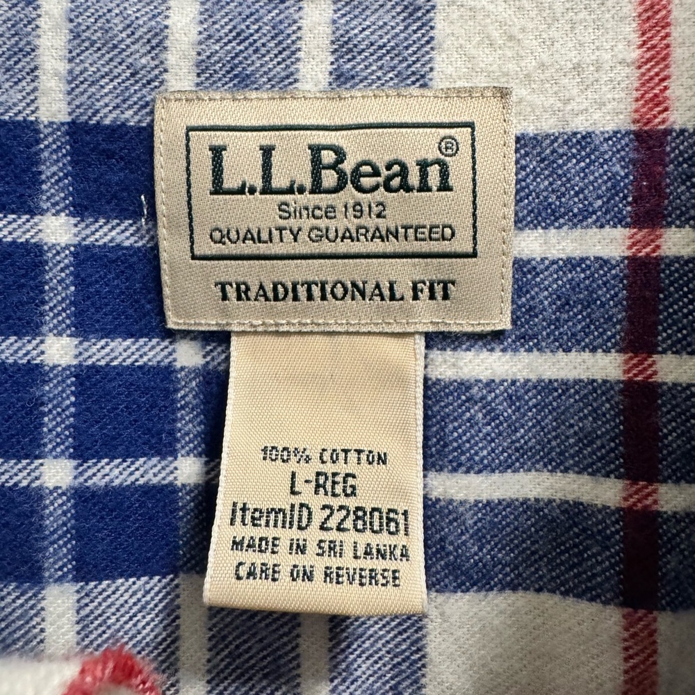 L.L.Bean Men’s Traditional Fit Blue & White Flannel Plaid Button-Down Shirt -L - Picture 2 of 5